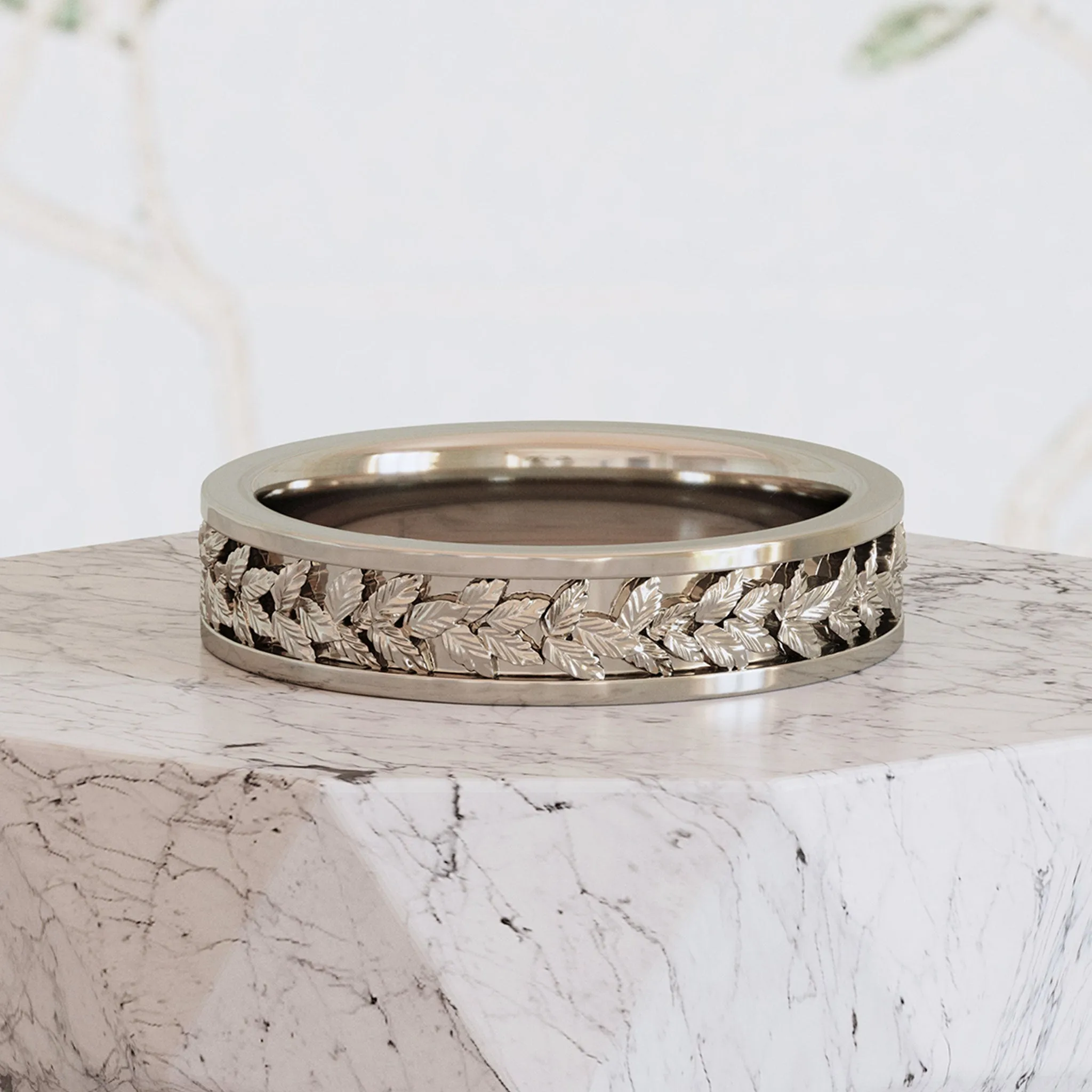 Laurel Leaf Wedding Ring - Astrid