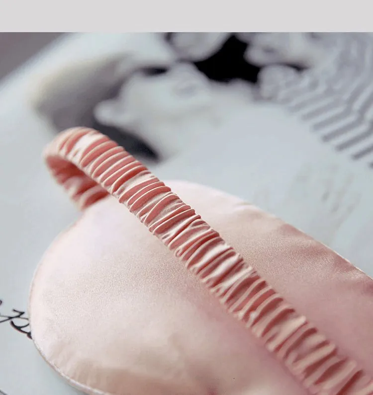 Light Pink Silk Sleep Mask & Face Mask Luxe Gift Set