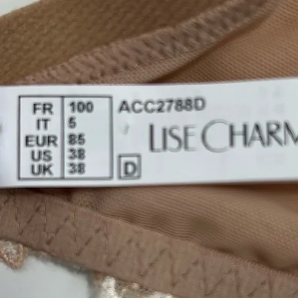 Lise Charmel Elegant Lace Trimmed Bra in Tan 38D NWOT