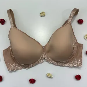 Lise Charmel Elegant Lace Trimmed Bra in Tan 38D NWOT