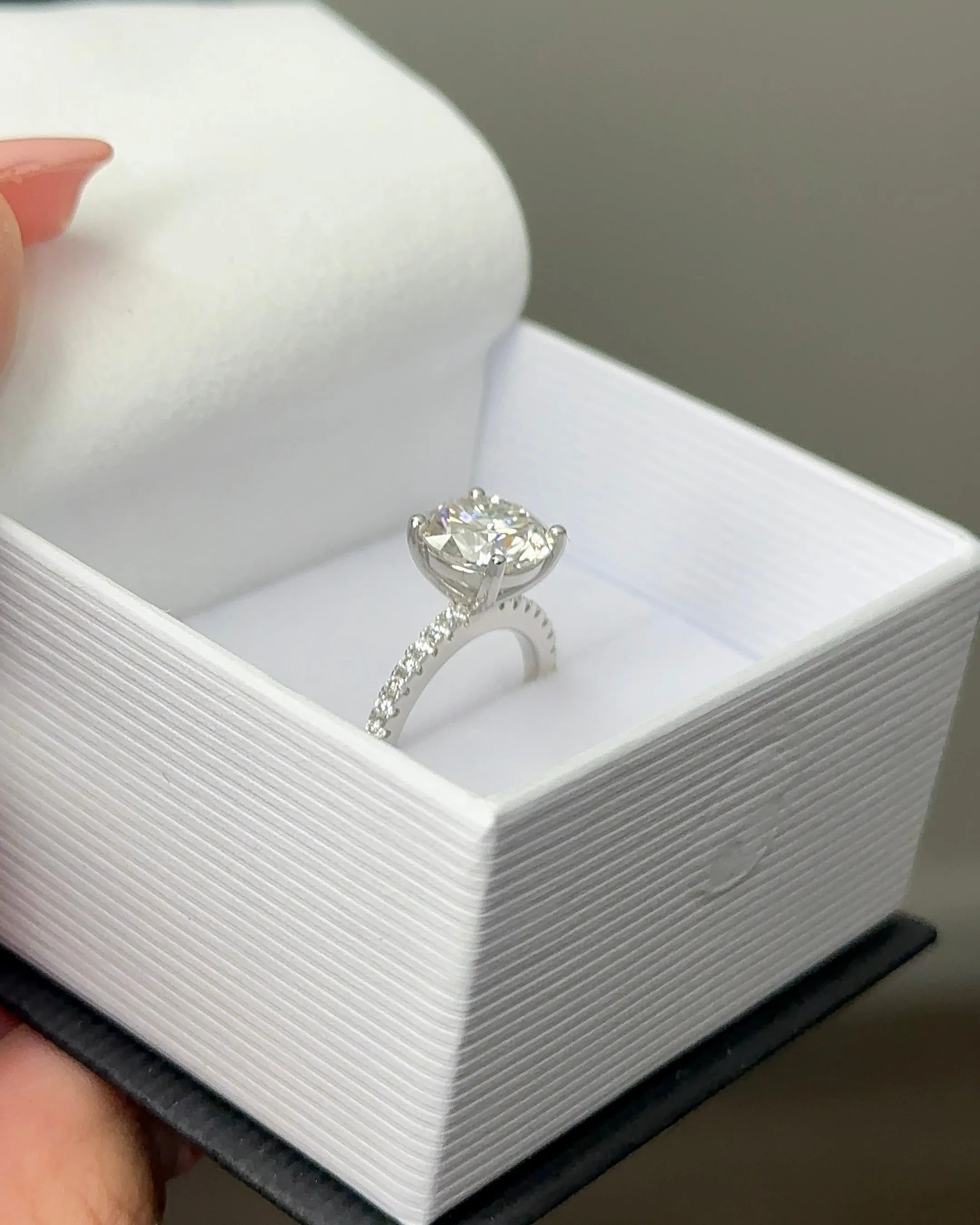 MARIA RING