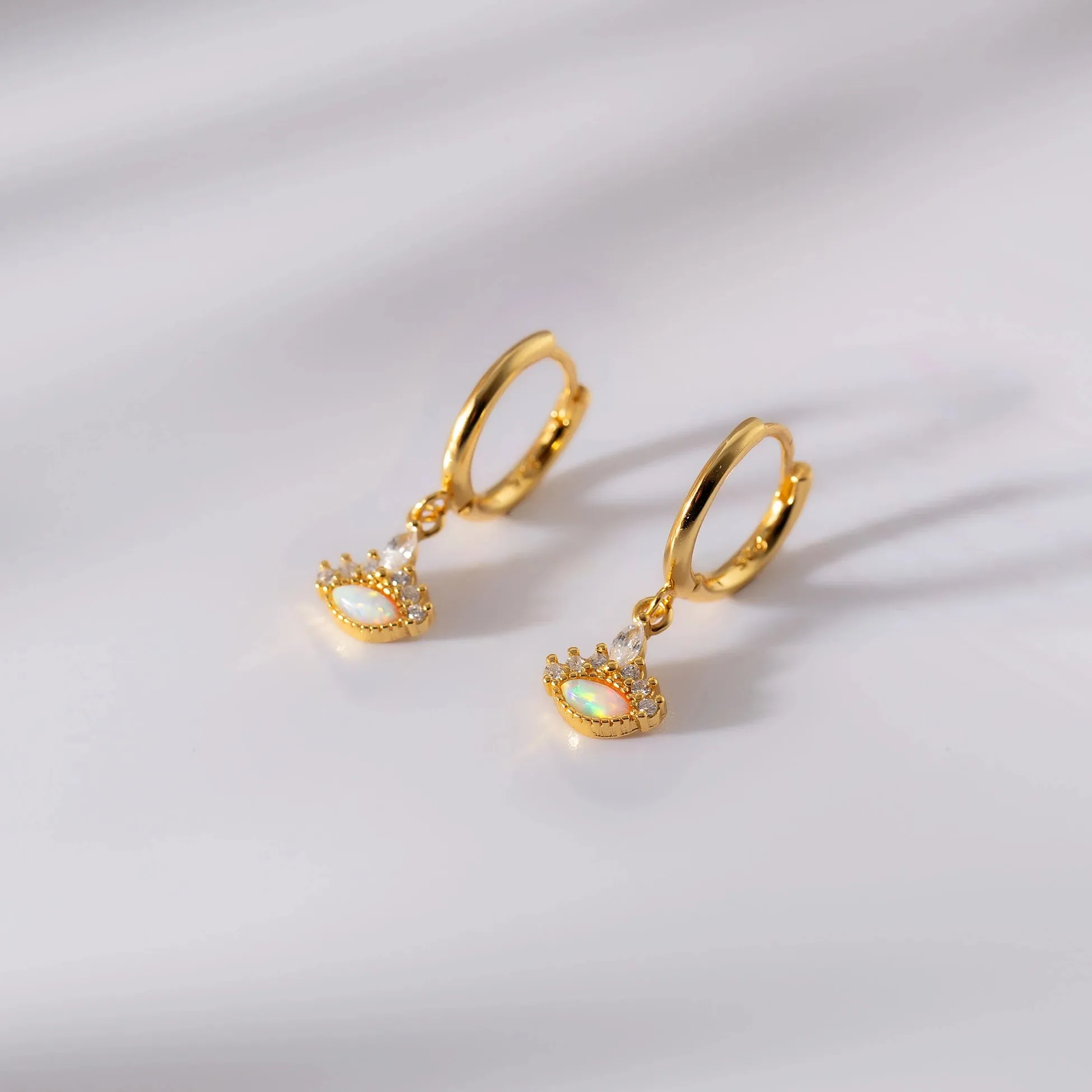 Mini Eye Hoop Earrings – Gold-Plated Silver Minimalist Style Earrings
