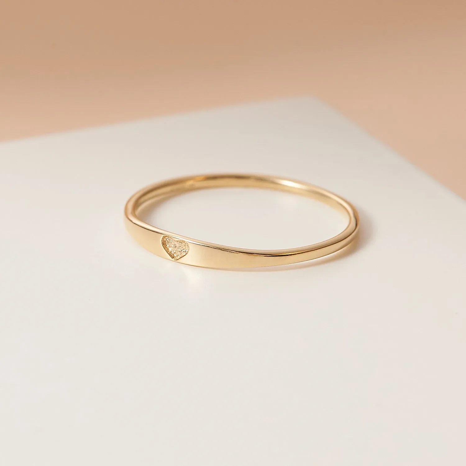 Minimalist Ann Skinny Name Ring