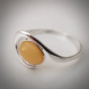 Minimalist Ring  Oval Yellow Shade Natural Amber & Sterling Silver