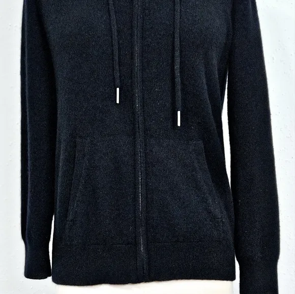Quince Mongolian Cashmere Full-Zip Hoodie Sweater in Black Size Medium