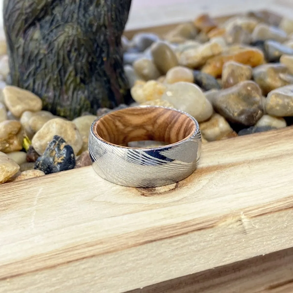 RIDGES | Olive Wood, Silver Damascus Steel, Domed