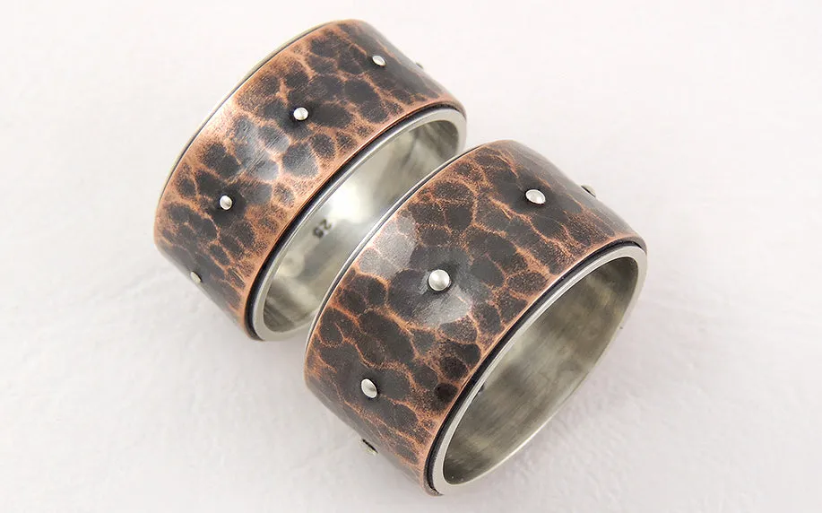 Rustic wide wedding ring set