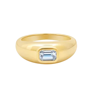 Small Balloon Ring with Baguette Diamond