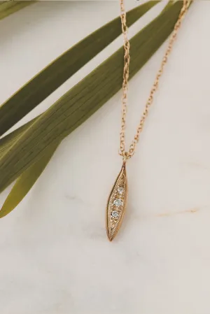 Solid Gold Modern Triple Diamond Peak Necklace