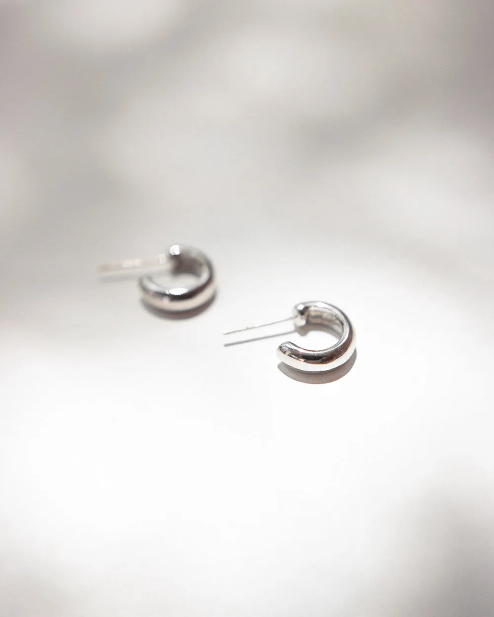 SUZI Hoops in Silver