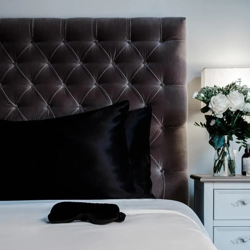 The Pure Silk Pillowcase Set of Two (RRP £98)