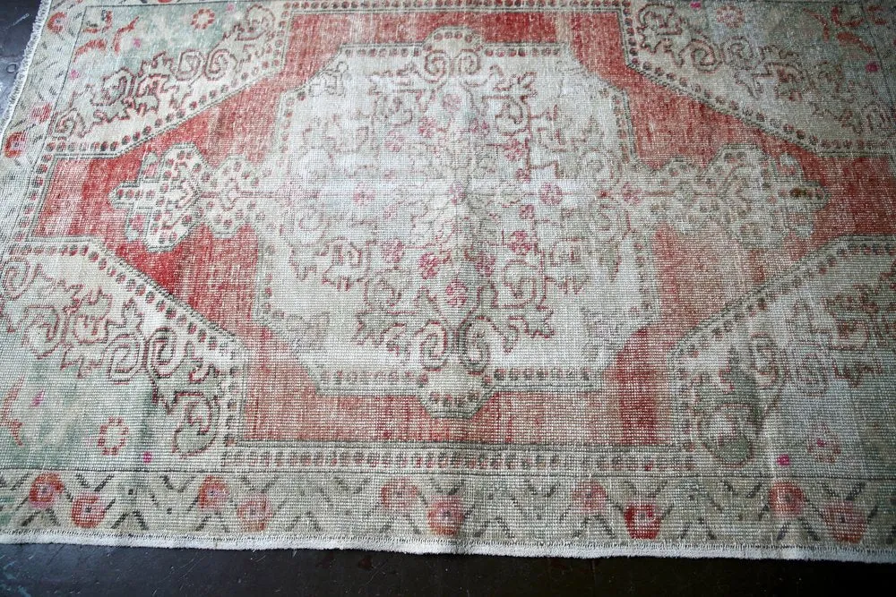 Vintage Faded Anatolian Rug 4.5ftx7ft
