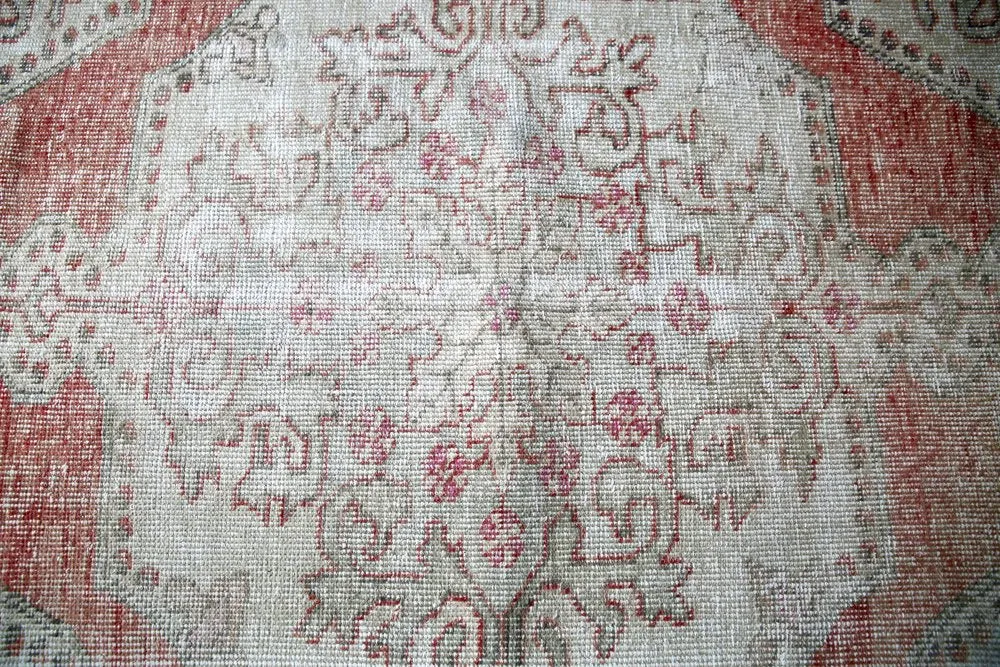Vintage Faded Anatolian Rug 4.5ftx7ft