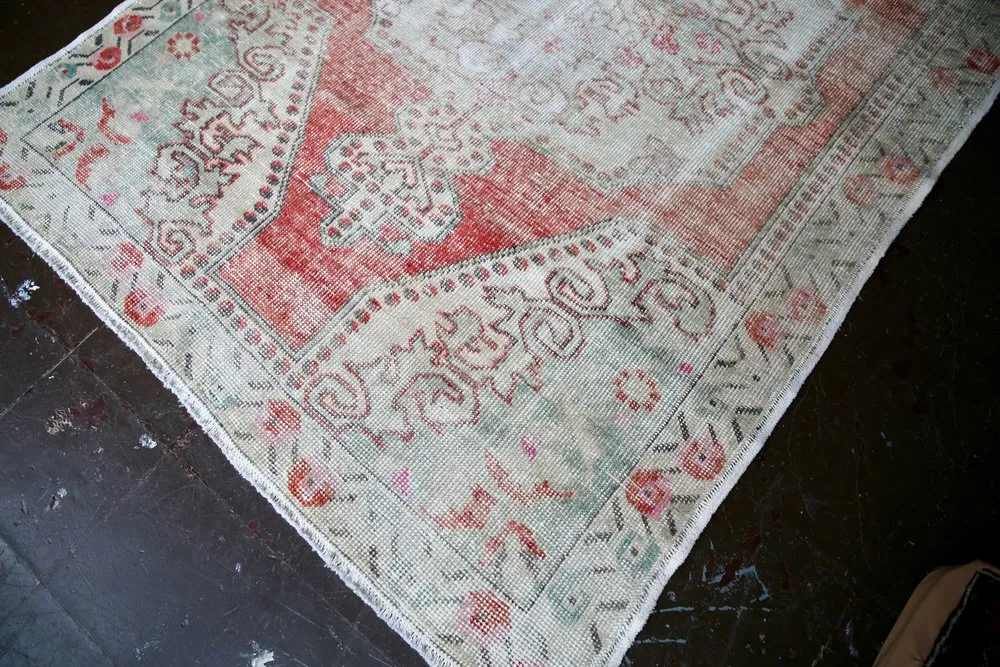 Vintage Faded Anatolian Rug 4.5ftx7ft