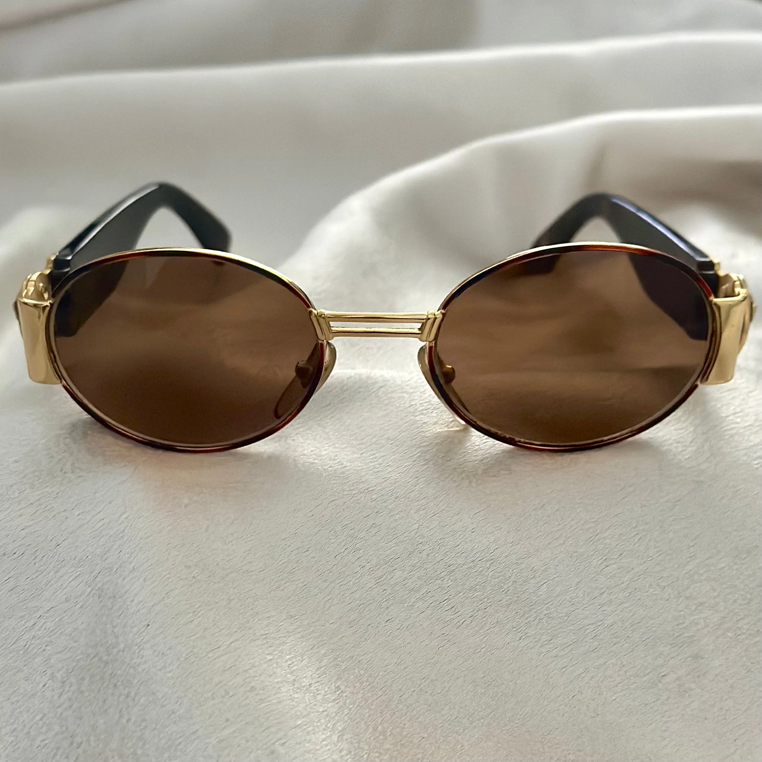 VINTAGE VERSACE SUNGLASSES
