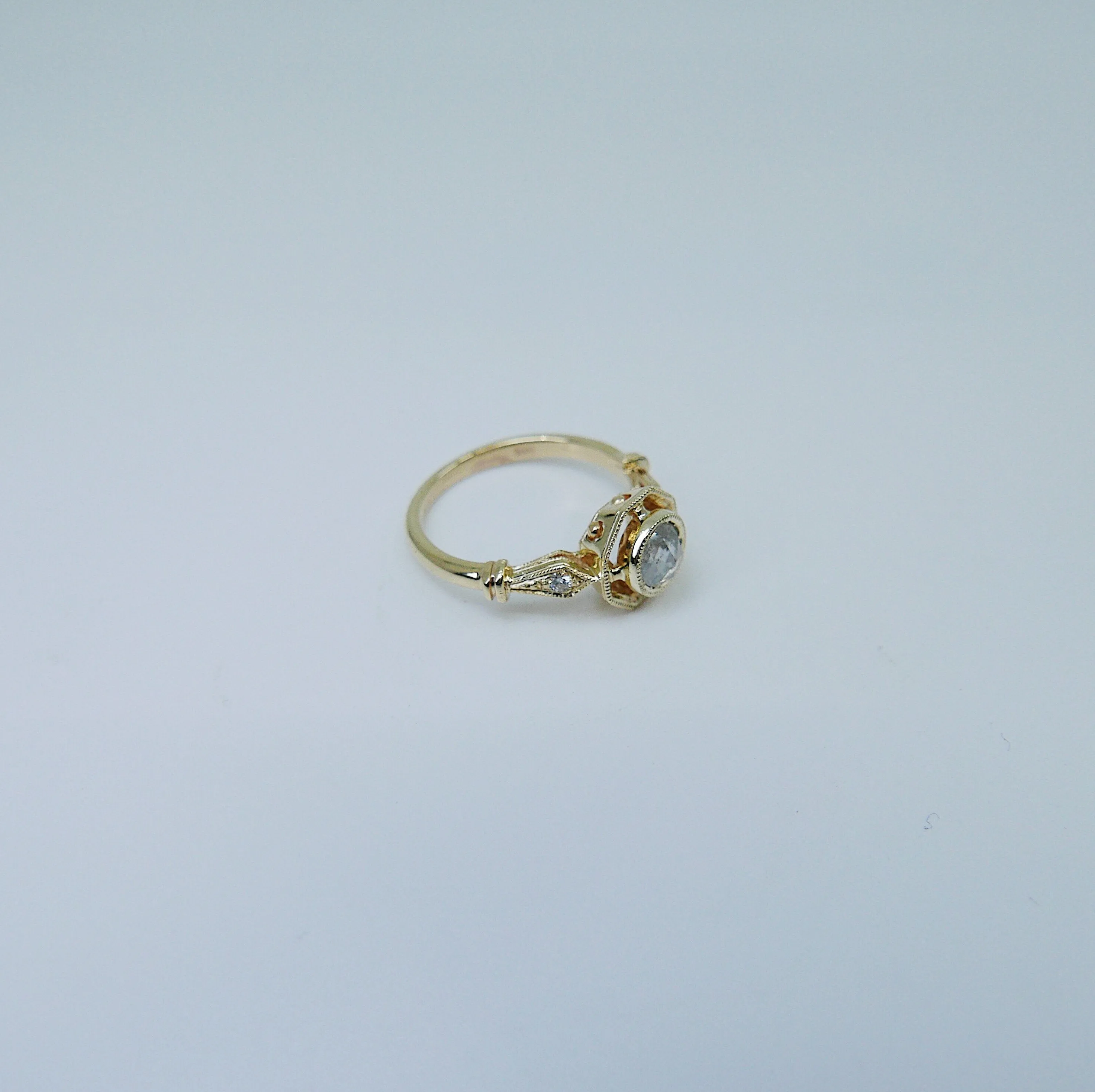 Webbed Eloise Grey Diamond Ring