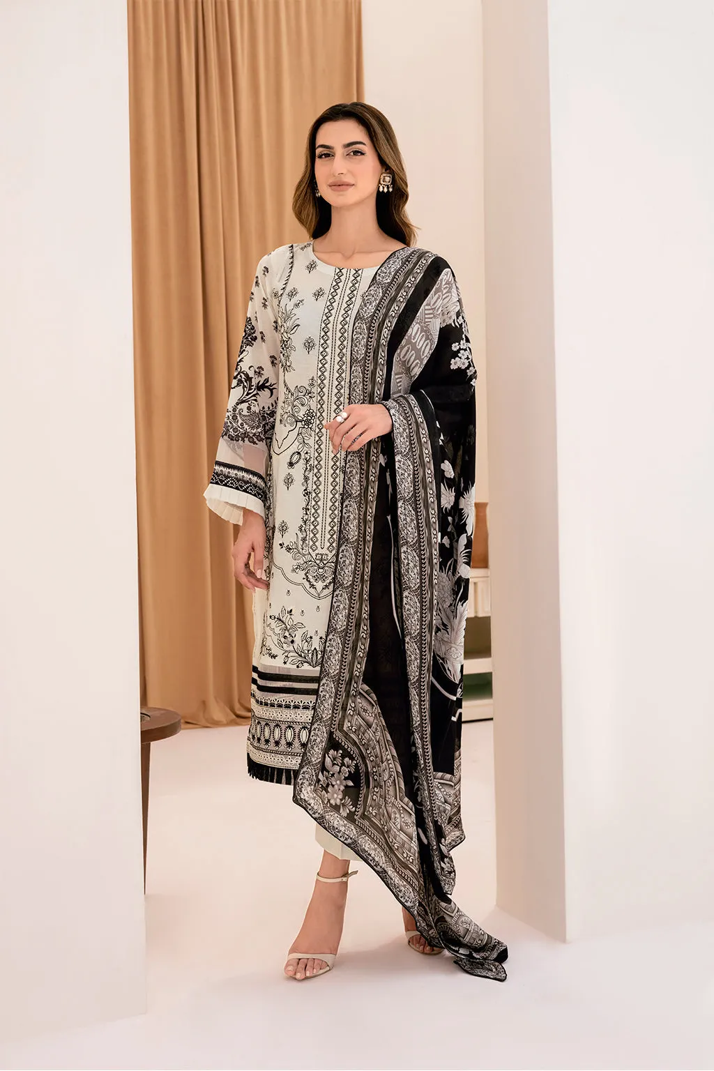 Y-704 |  Ramsha Riwayat Luxury Lawn Vol 7 Collection | Unstitched Lawn Embroidered Suits
